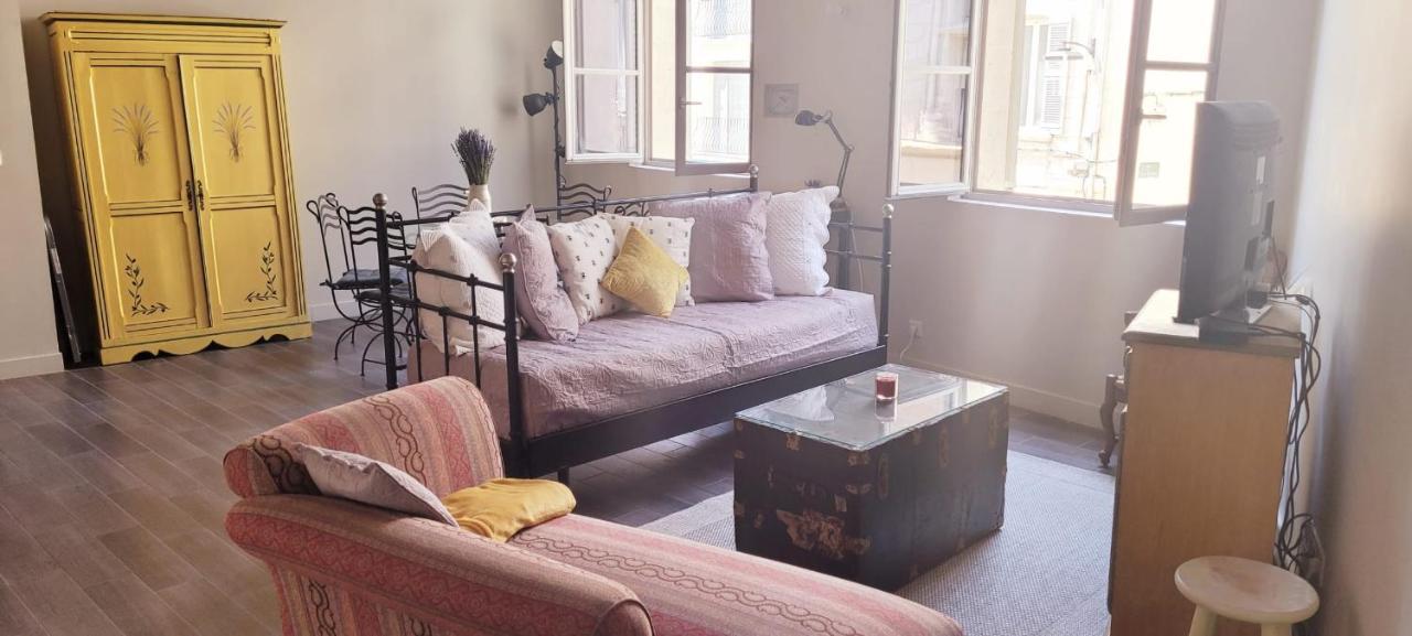 Apartamento La Doucette Provencale Cozy Nest In Aviñón Exterior foto